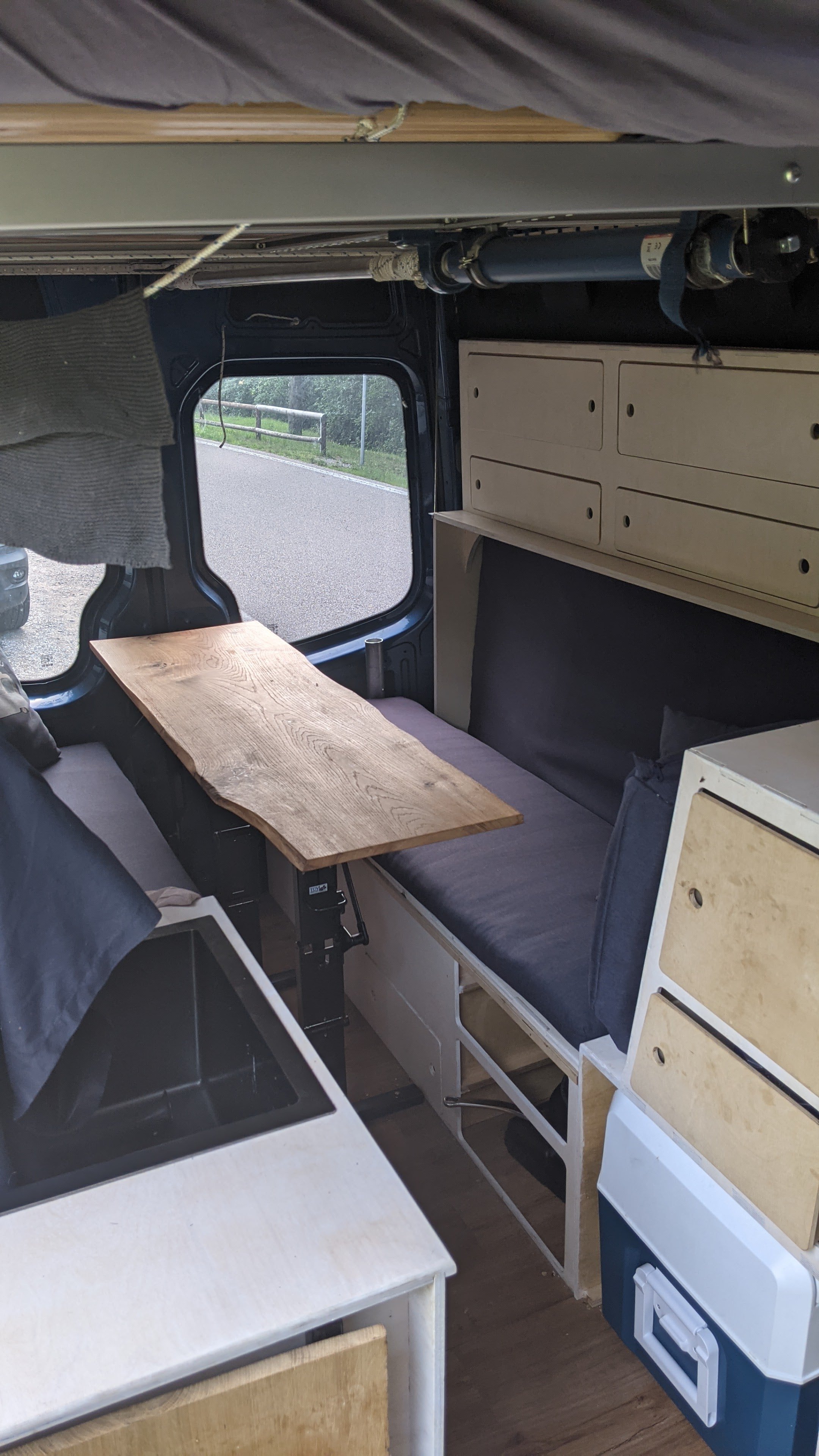 Blue Campingbus Video